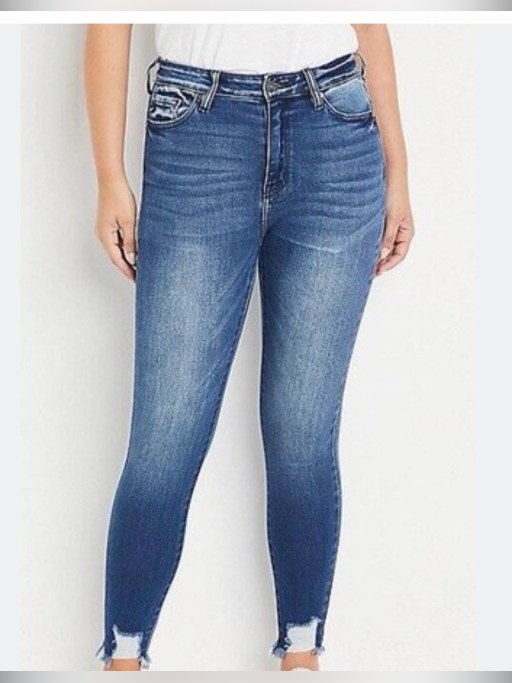 KanCan for Maurice’s Medium Blue Distressed Cropped Ankle Jeans size 18